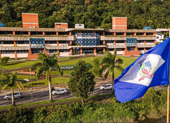 Prefeitura de Joinville lança edital do Concurso Público com 223 vagas em diversas áreas