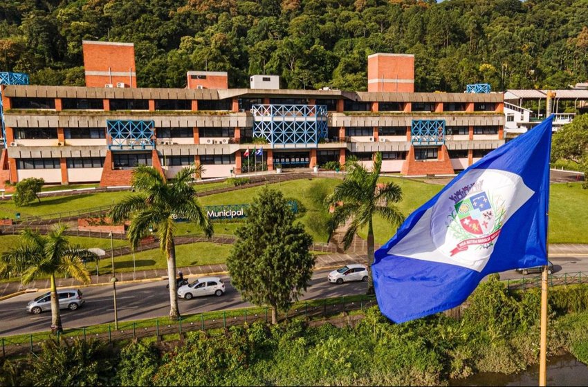 Prefeitura de Joinville lança edital do Concurso Público com 223 vagas em diversas áreas