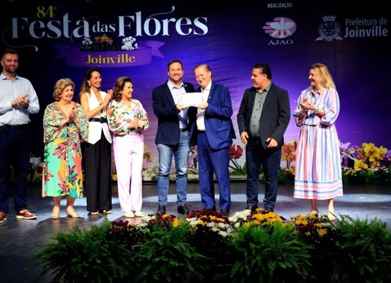 84ª Festa das Flores de Joinville proporciona grande espetáculo de cores e formas