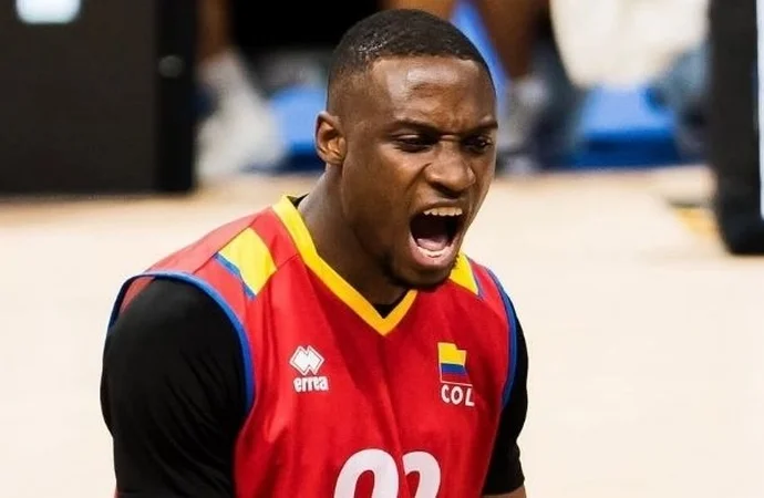 Joinville Vôlei contrata central colombiano e fecha elenco de 15 para 2026/27