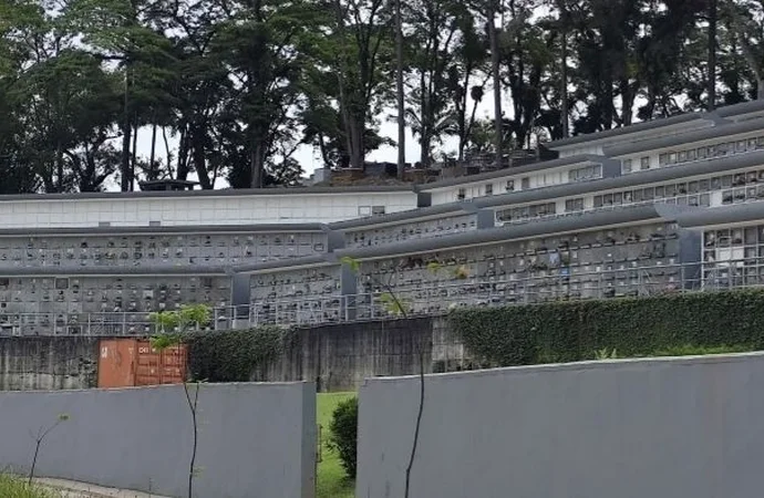 Joinville assume cemitérios verticais e suspende venda de novas reservas
