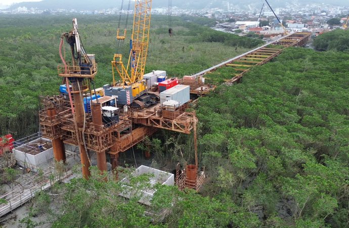 Ponte Joinville atinge 55% de execução e avança na ligação entre Boa Vista e Adhemar Garcia