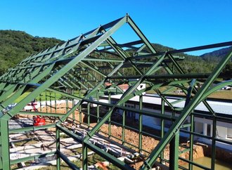 Prefeitura de Joinville assina contrato para retomar obras do Palácio das Orquídeas
