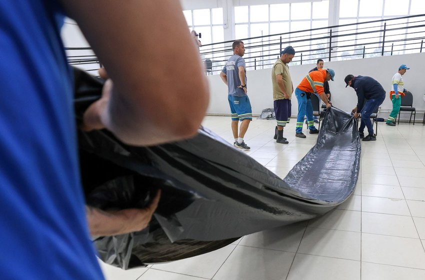 Temporais em SC: 7 cidades decretam emergência e Defesa Civil envia 43,8 mil itens