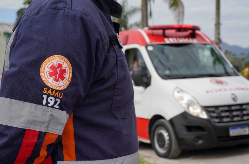 Ajuda ao RS: Samu de SC transporta bolsas de sangue ao estado gaúcho