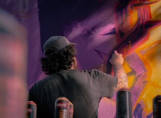 Artistas de Joinville participam de festival de arte de rua em Londres