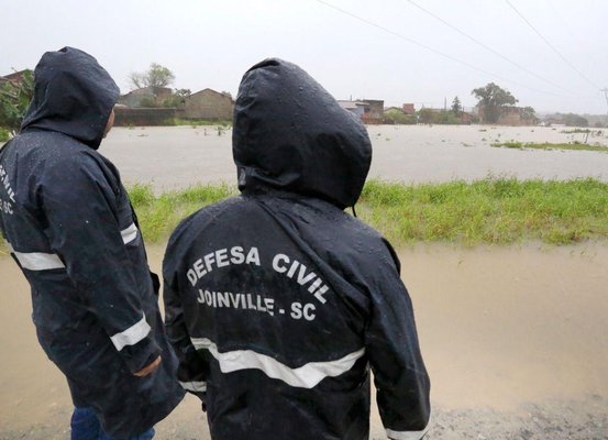 Defesa Civil de Joinville atende ocorrências relacionadas à chuva
