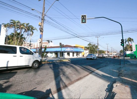 Dois cruzamentos da rua Coronel Procópio Gomes ficarão em meia pista para continuidade das obras