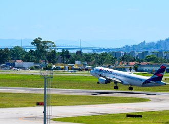 Empresas anunciam voos extras para aeroportos catarinenses para suprir demanda do Rio Grande do Sul