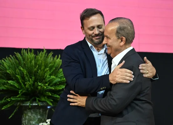 Jorginho Mello e Adriano Silva confirmam chapa para 2026; prefeito de Joinville será o vice