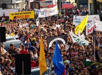 Marcha para Jesus reúne milhares neste sábado; veja como fica o trânsito em Joinville