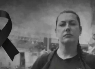 Motociclista de 46 anos morre após colisão em barreira de proteção na BR-101, em Joinville