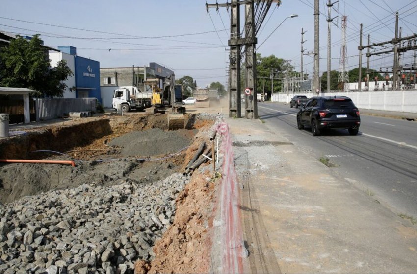 Prefeitura de Joinville trabalha em obras de duplicação de trecho da avenida Santos Dumont