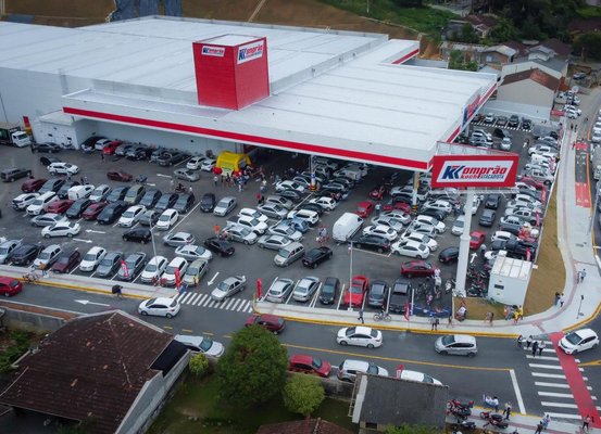 Rede de Supermercados promove processo seletivo no bairro Vila Nova