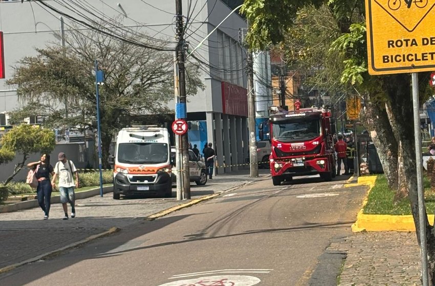 Suspeita de bomba isola agência bancária e mobiliza Bope no Centro de Joinville