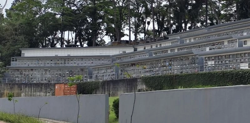 Joinville assume cemitérios verticais e suspende venda de novas reservas