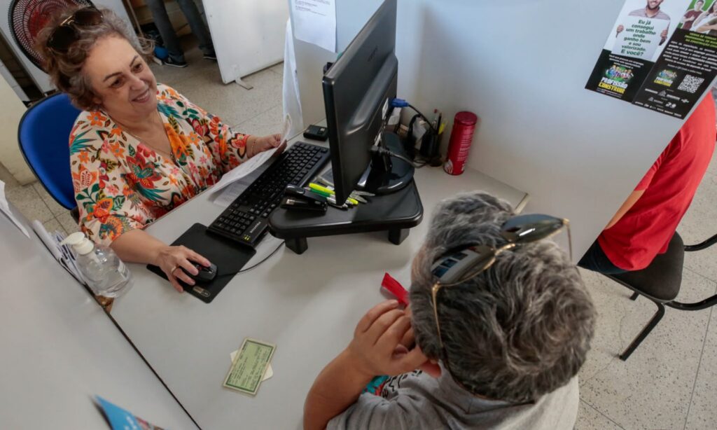 Cepat reúne 1,7 mil vagas de emprego e leva feira ao Paranaguamirim