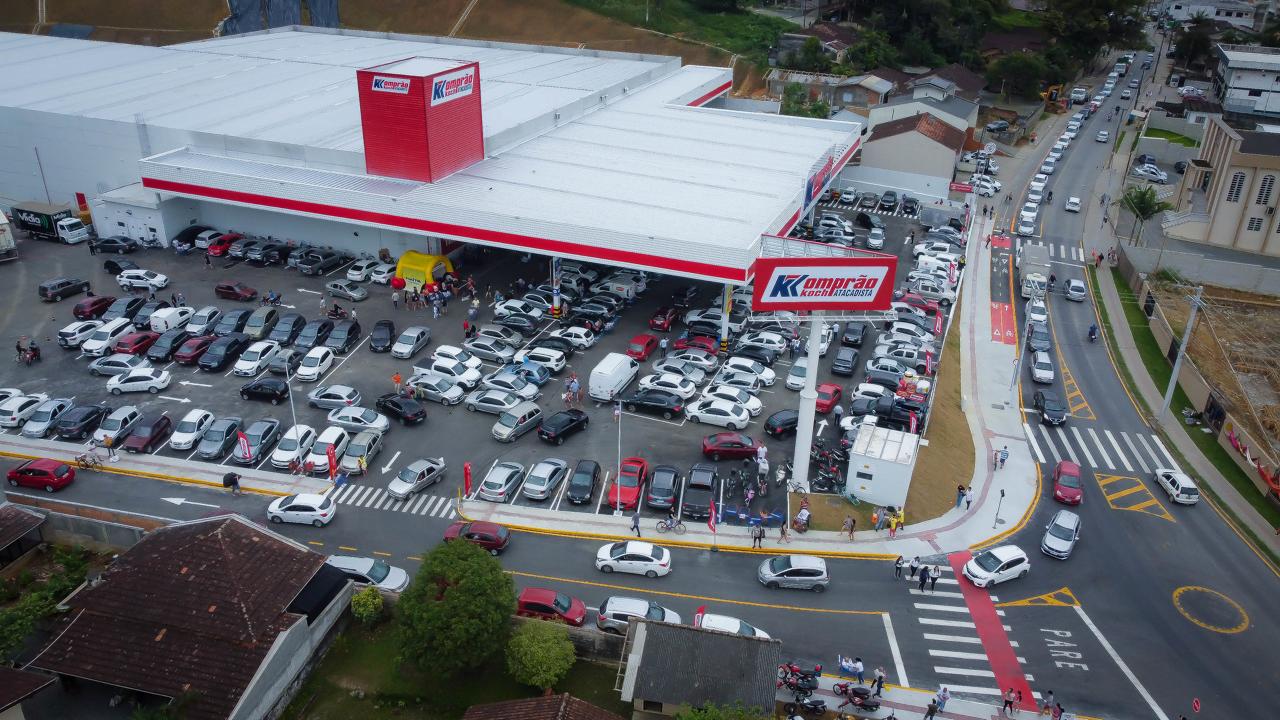 Rede de Supermercados promove processo seletivo no bairro Vila Nova